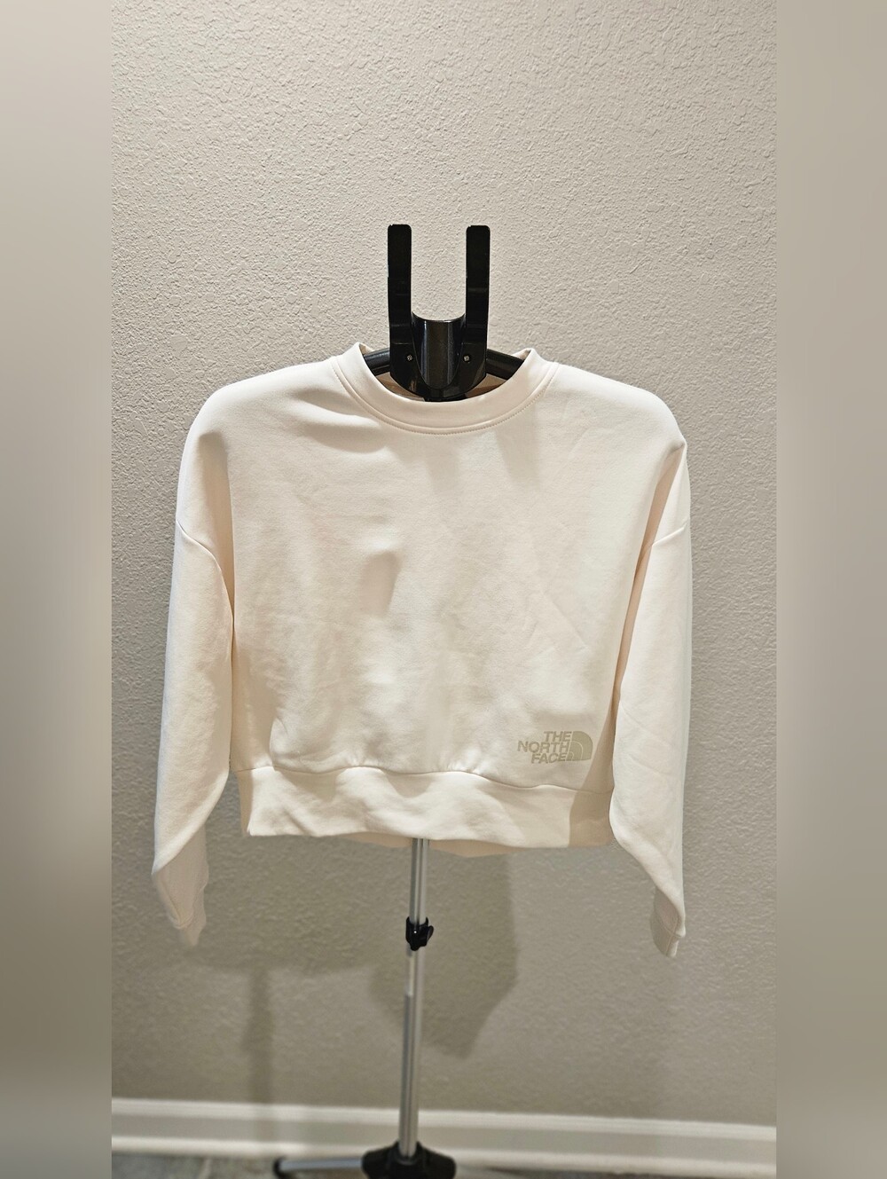 EUC The North Face Women's Cropped Ivory Sweatshirt Fleece Size XS